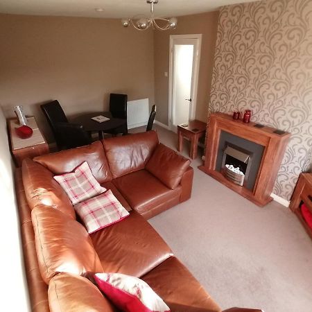 Spring Gardens Holiday Bungalow Cayton Extérieur photo