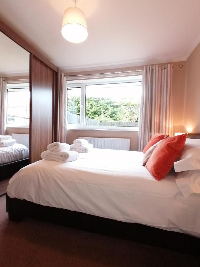 Spring Gardens Holiday Bungalow Cayton Extérieur photo