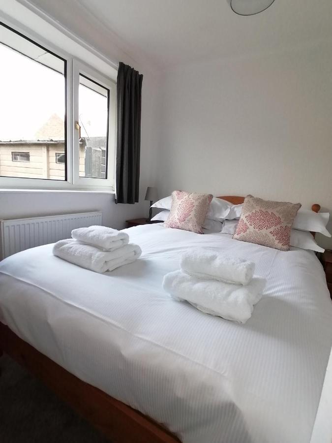 Spring Gardens Holiday Bungalow Cayton Extérieur photo