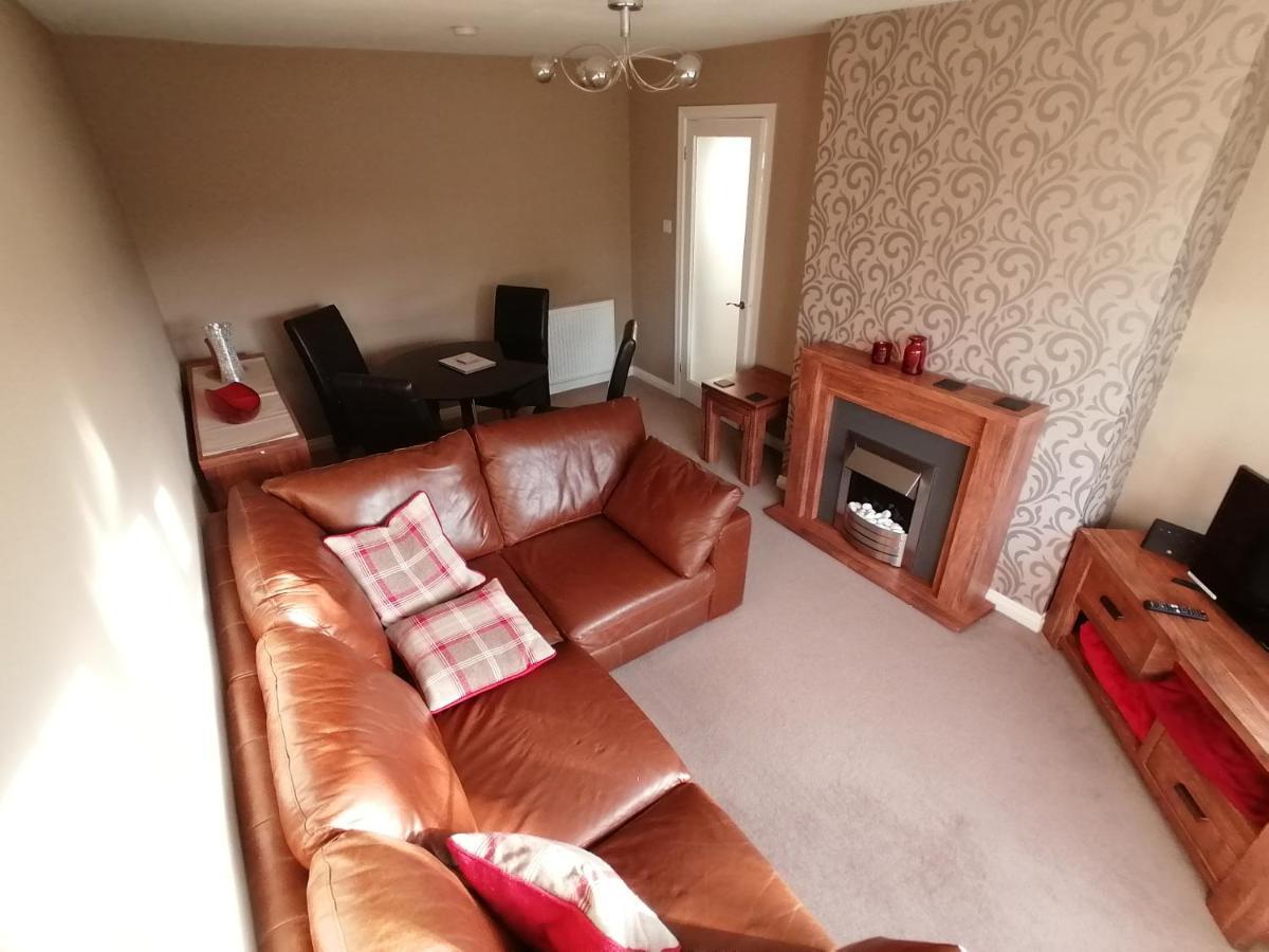 Spring Gardens Holiday Bungalow Cayton Extérieur photo